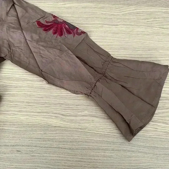 🆕Velzera Plus Size Khaki Embroidered Peasant Dress 1X🆕 - Picture 6 of 7